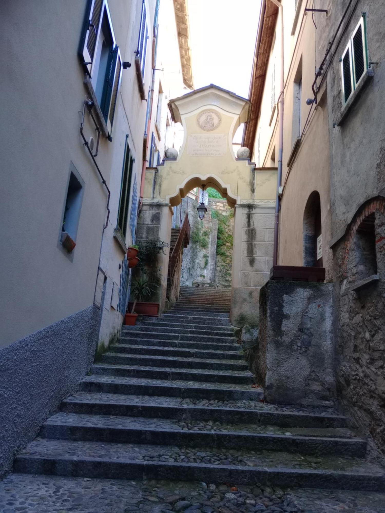 La Mimosa Di Bellano Appartement Buitenkant foto